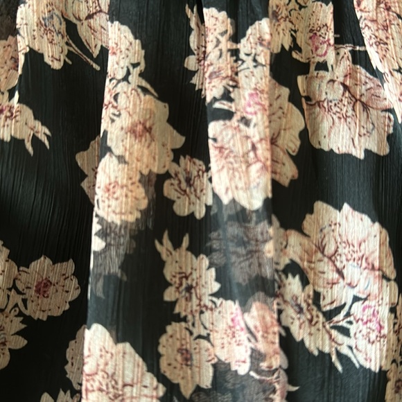 Chiffon like material. Pretty pink and black. From Shop Avara. Only worn once. - Picture 5 of 6